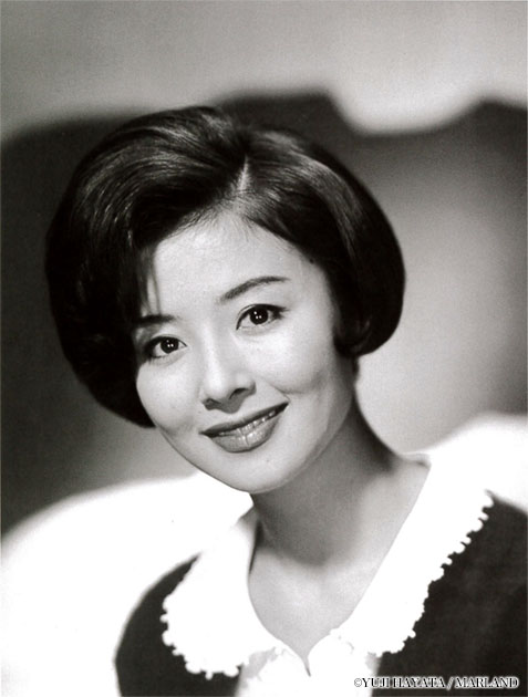 atriz Yuriko Hoshi1